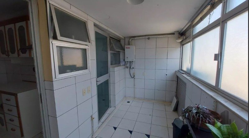 Apartamento para alugar com 3 quartos, 158m² - Foto 8