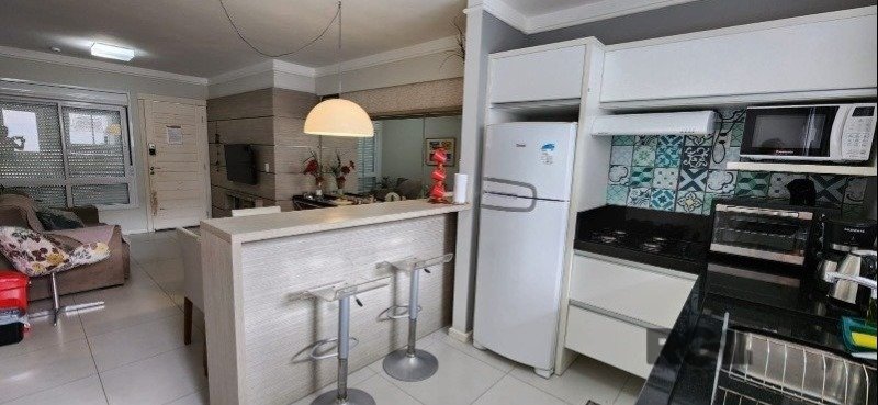 Apartamento à venda com 2 quartos, 75m² - Foto 20