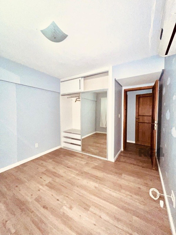 Apartamento à venda com 3 quartos, 159m² - Foto 11