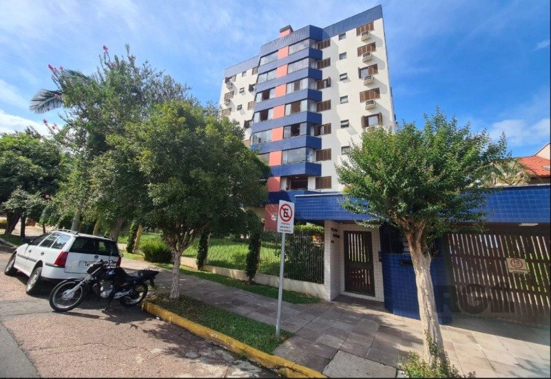 Apartamento à venda com 3 quartos, 140m² - Foto 2