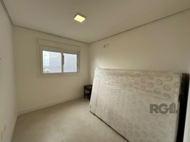 Apartamento à venda com 2 quartos, 68m² - Foto 3