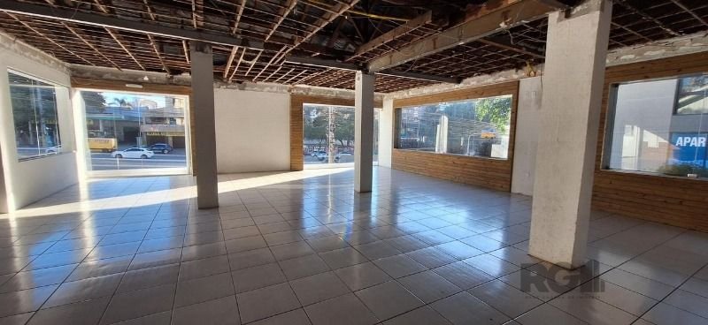 Casa para alugar com 3 quartos, 599m² - Foto 15