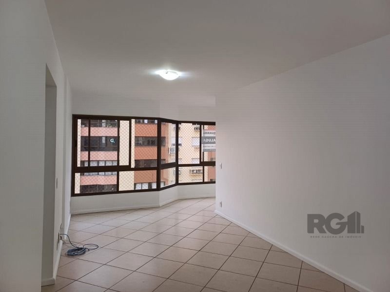 Apartamento para alugar com 3 quartos, 93m² - Foto 5