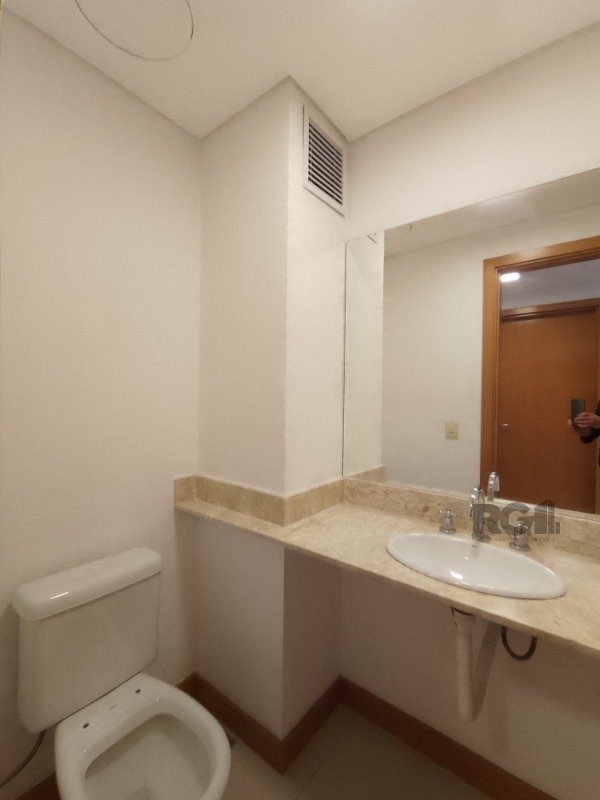 Apartamento para alugar com 3 quartos, 138m² - Foto 11