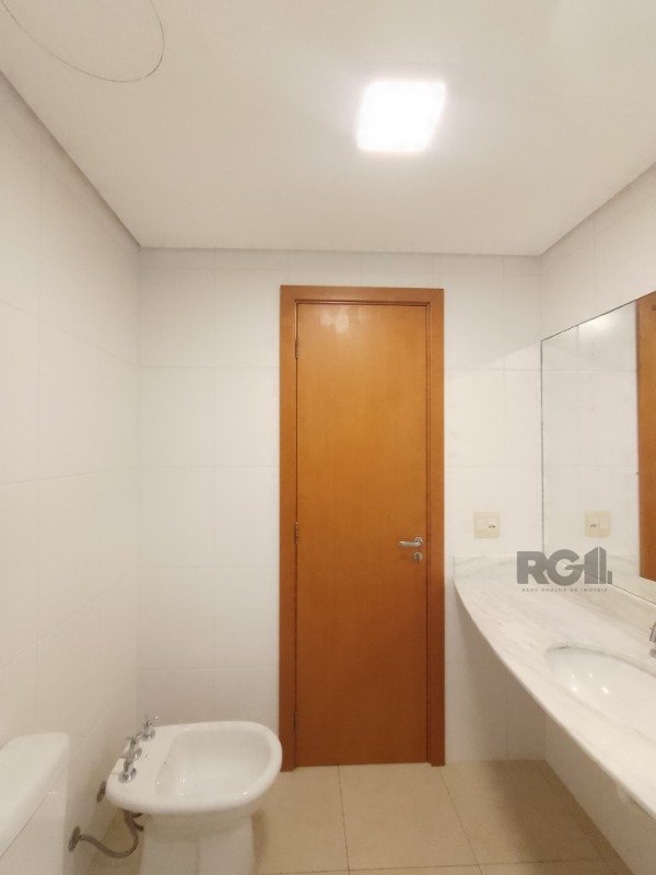 Apartamento para alugar com 3 quartos, 138m² - Foto 25