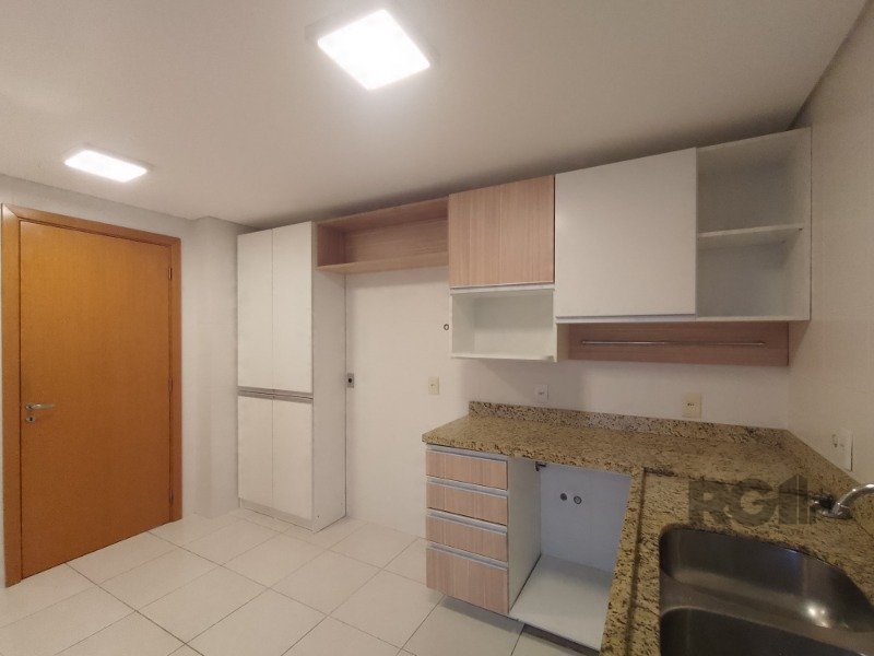 Apartamento para alugar com 3 quartos, 138m² - Foto 30