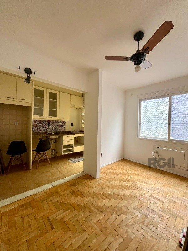 Apartamento para alugar com 2 quartos, 56m² - Foto 7