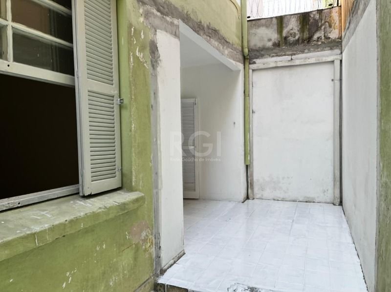 Apartamento à venda com 2 quartos, 83m² - Foto 32